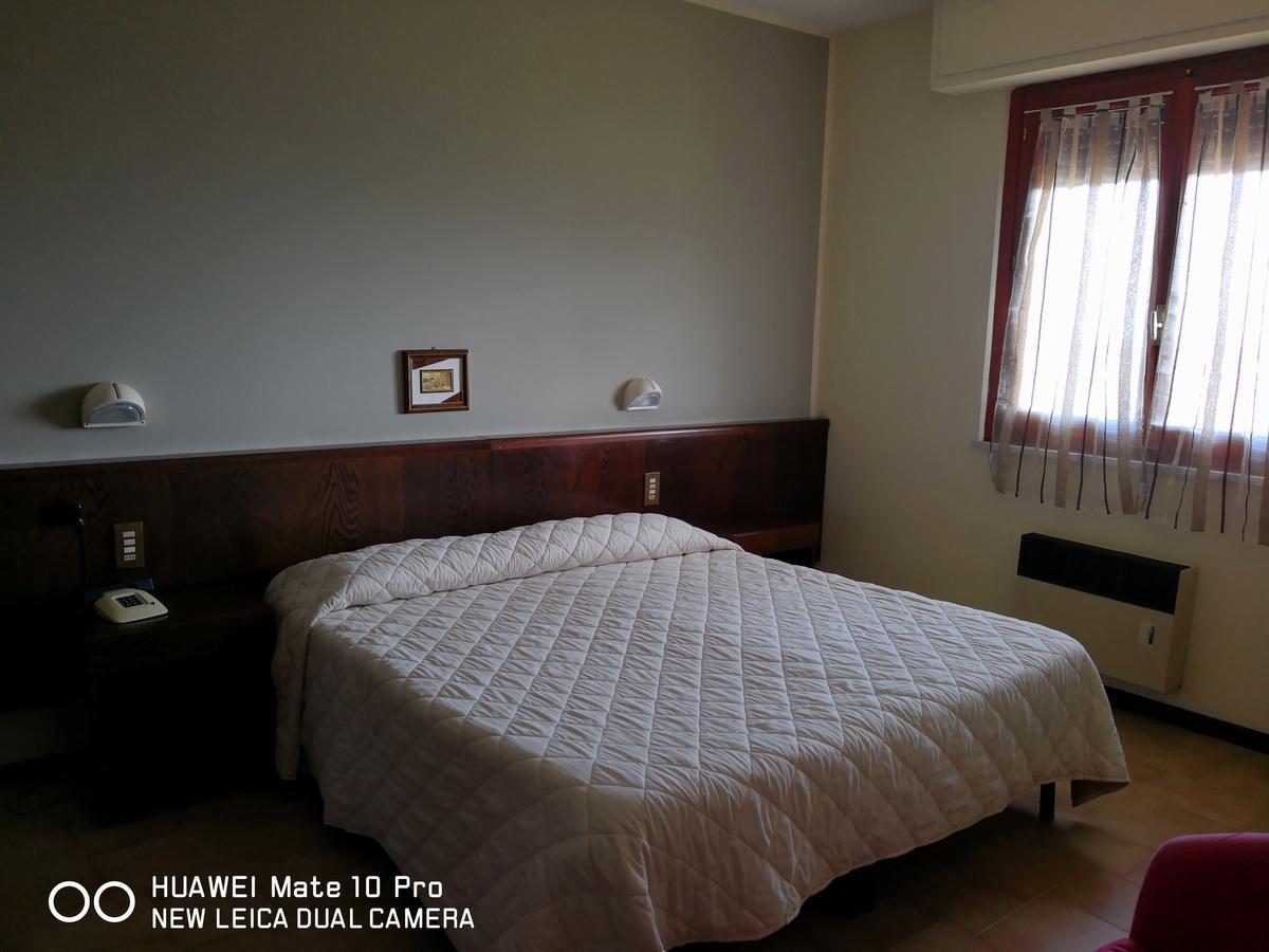 Hotel Firenze К'янчіано-Терме Екстер'єр фото